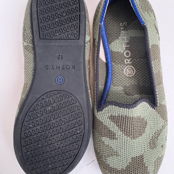 Girls Rothy's - Picture 2 of 2